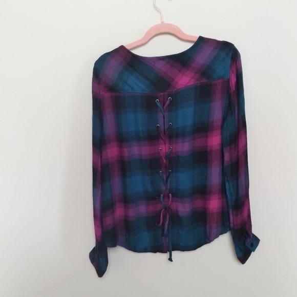 Anthropologie Cloth and Stone Pink and Teal Plaid Lace Up Back Top Size Small - Picture 3 of 13